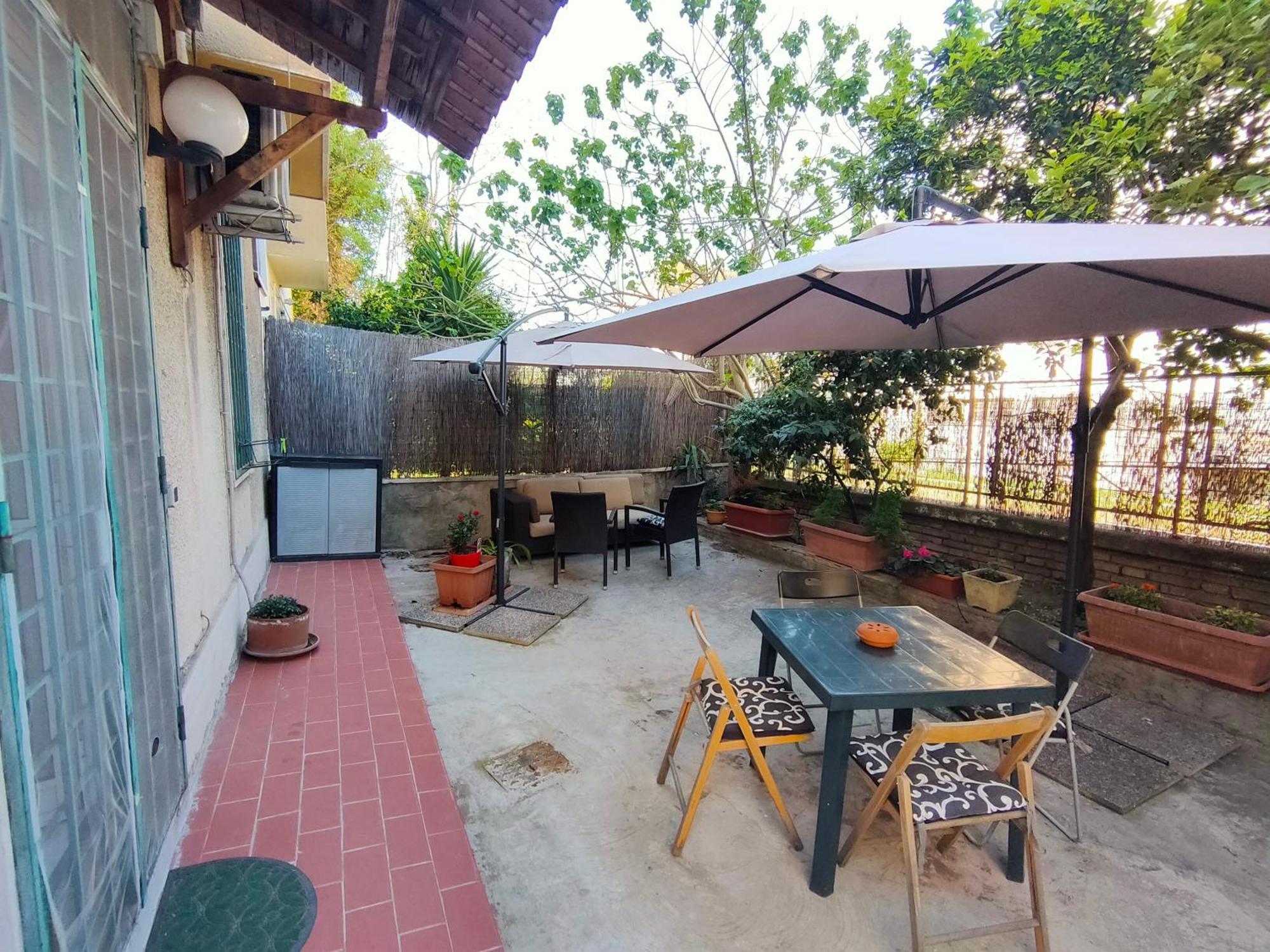 Appartamento Bibbi'S Garden Roma Esterno foto